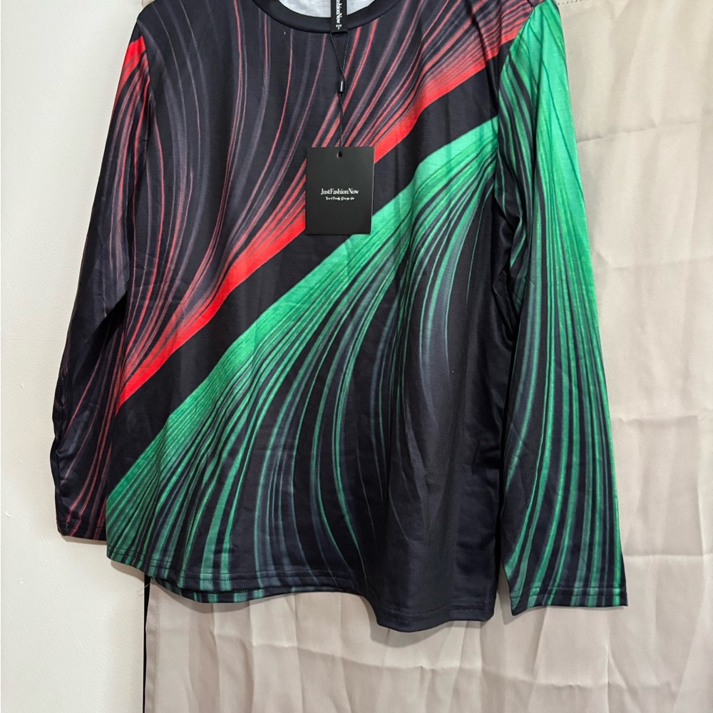 Stylish Black and Green Long Sleeve Top